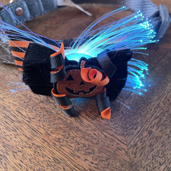 Halloween Medium Dog Collar Bow Tie Adjustable Pet Collar Multicolor Lights Used - Picture 1 of 16